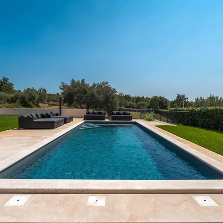 Treori Villa
