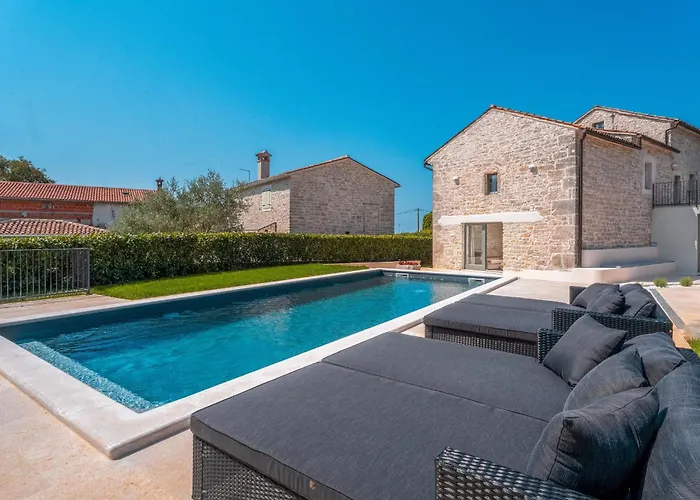 Vila Treori Orbanici