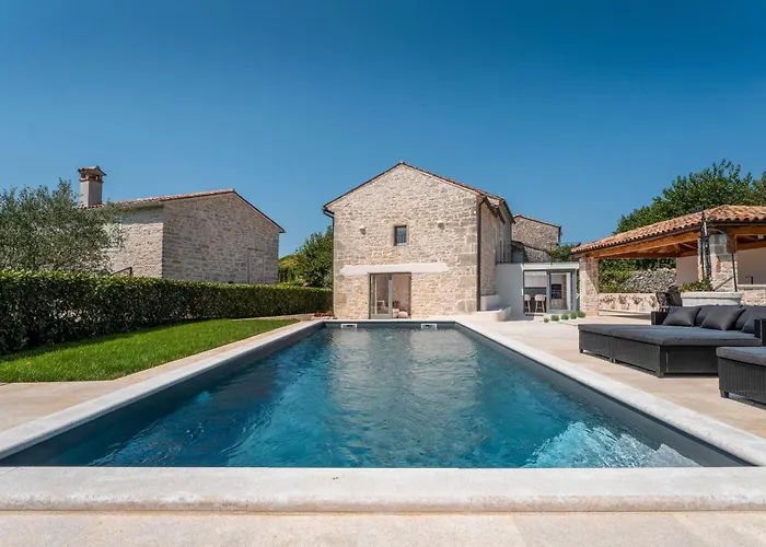 Vila Treori Orbanici