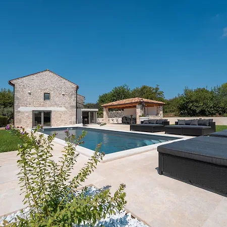 Treori Villa Orbanići